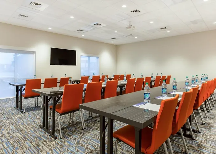 Holiday Inn Express & Suites - Ottawa By Ihg