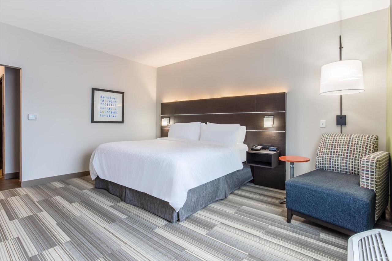 Express & - By Ihg 3* Ottawa