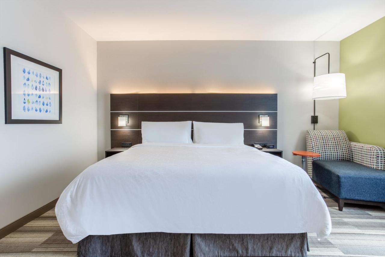 Express & - By Ihg 3*